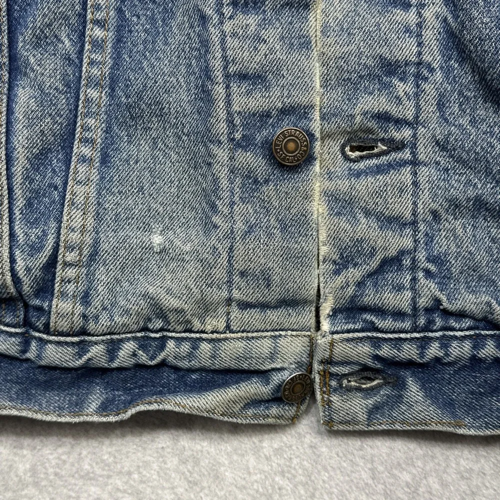 Vintage Levis Denim Jacket 44 Blue Trucker Type III Lined 1980s Distressed USA